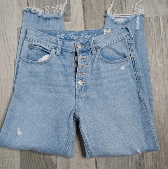 Free People High Rise Distressed jeans - Picture 12 of 12